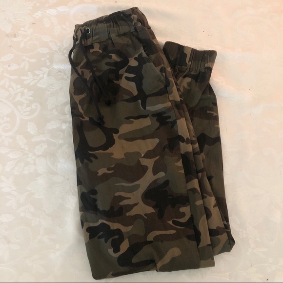 Meshki Camo Joggers - Picture 3 of 5